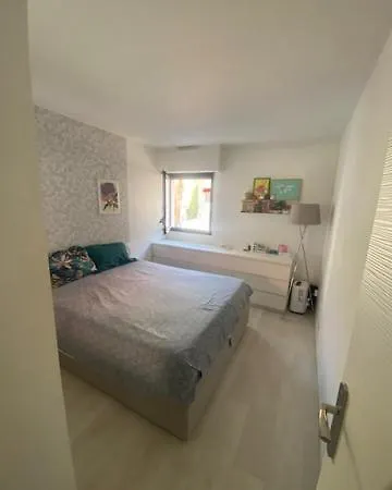 62 M2, T3, Palm Beach, Sea View, 30 Meters From